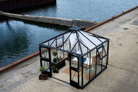 Juliana Oase - 8,80 m2 antracit/sort 3 mm hærdet glas i hele baner