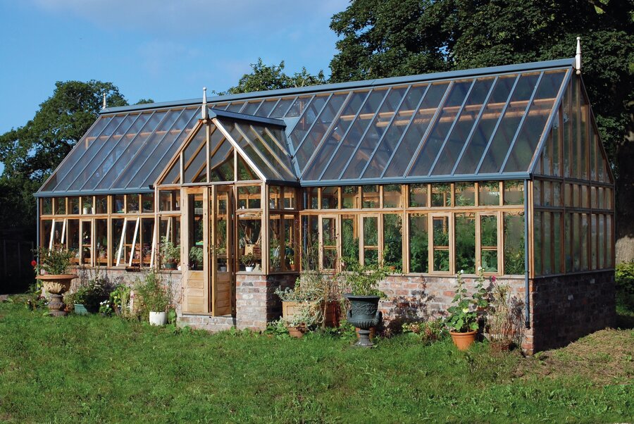 RHS Planthouse - Grand Portico