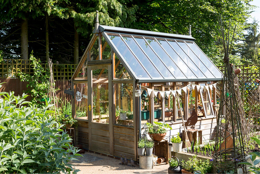 Rhs Hyde Hall - 8 Panel - Cedar base boards