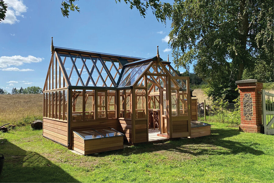 Rhs 'Grand Portico' By 14 Panel - Cedar Base Boards