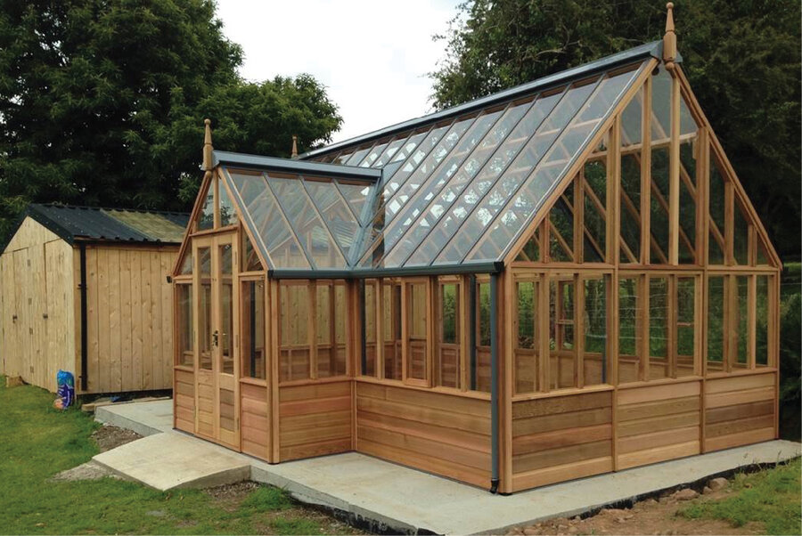 Rhs 'Grand Portico' By 16 Panel - Cedar Base Boards