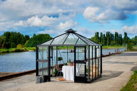 9x9 Juliana Oase Anthracite - 3mm Toughened glass