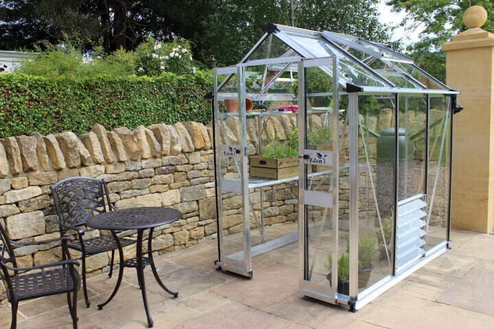Halls Cotswold Birdlip 4x6ft - Aluminium - 3mm toughened glass