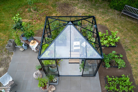 Halls Qube Square - 6,3 Sort 3 mm hærdet glas i hele baner