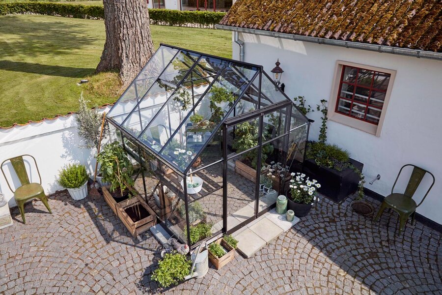 Halls Qube+ - 6,6 sort 3mm hærdet glas i hele baner