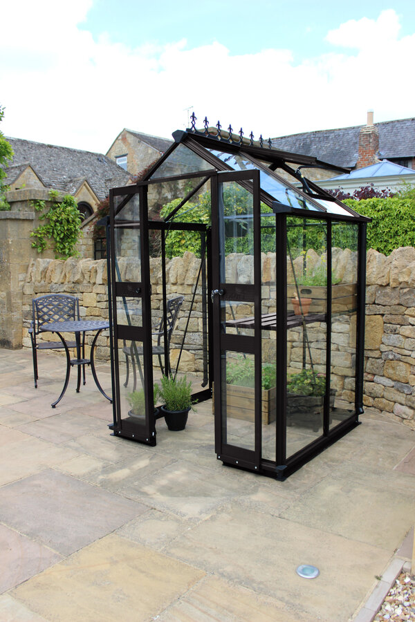 Halls Cotswold Birdlip 4x4ft - Black - 3mm toughened glass