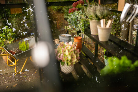 Modular Folding Shelving - ICON Planthouse 6 · 7.3 m² (6' x 12')