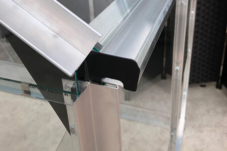 Halls Popular 6x8 - Aluminium - 3mm Toughened Glass